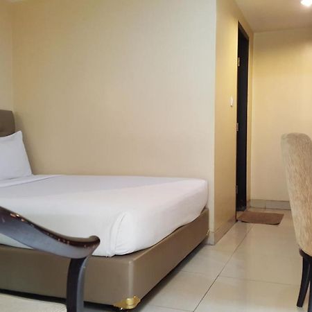 Rota International Hotel Jakarta Exterior photo
