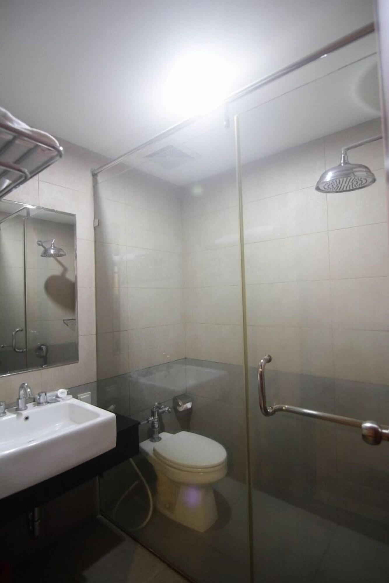 Rota International Hotel Jakarta Exterior photo