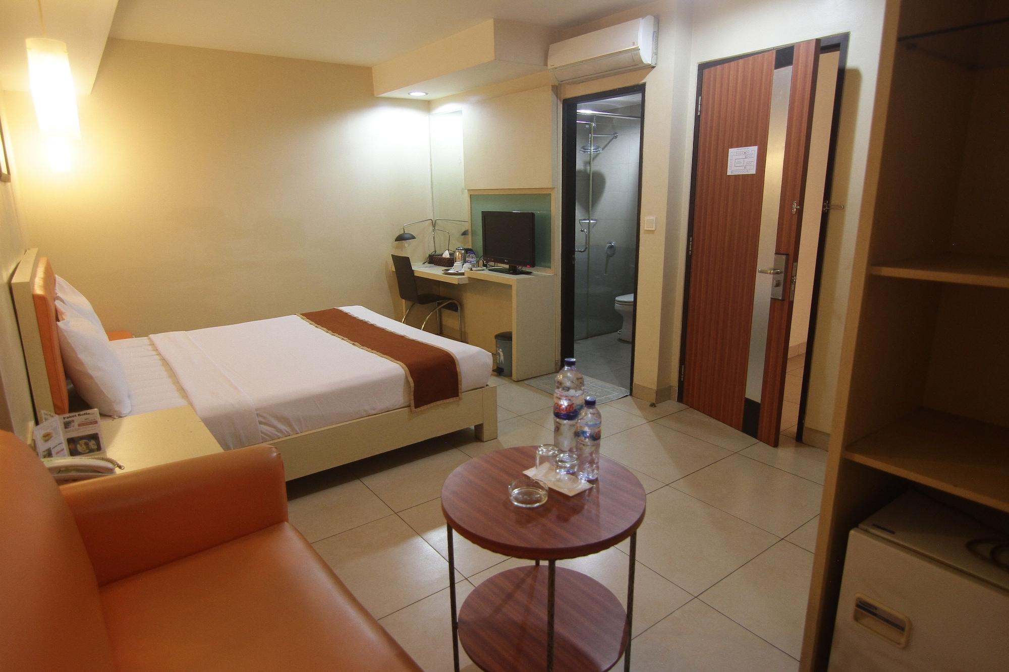 Rota International Hotel Jakarta Exterior photo