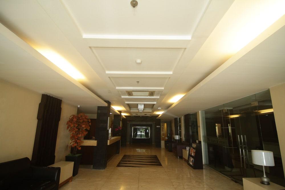 Rota International Hotel Jakarta Exterior photo