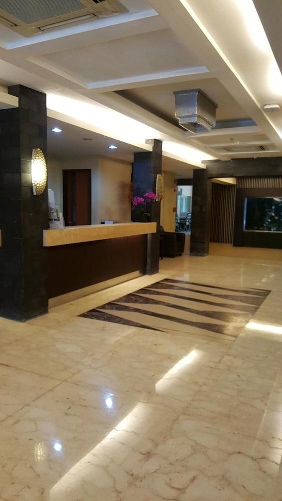 Rota International Hotel Jakarta Exterior photo