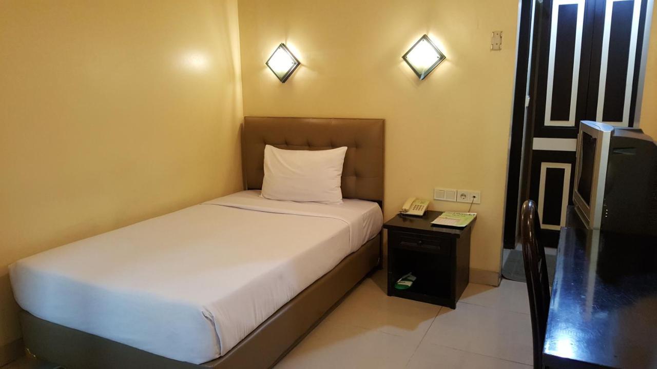 Rota International Hotel Jakarta Exterior photo