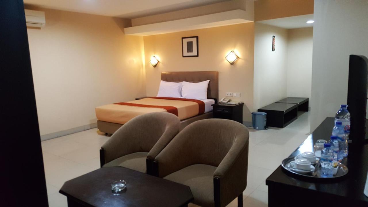 Rota International Hotel Jakarta Exterior photo