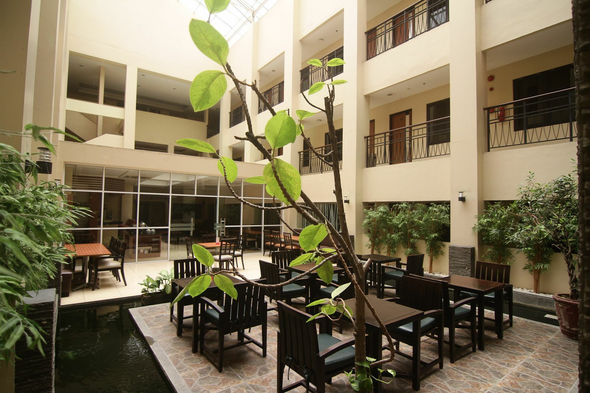 Rota International Hotel Jakarta Exterior photo